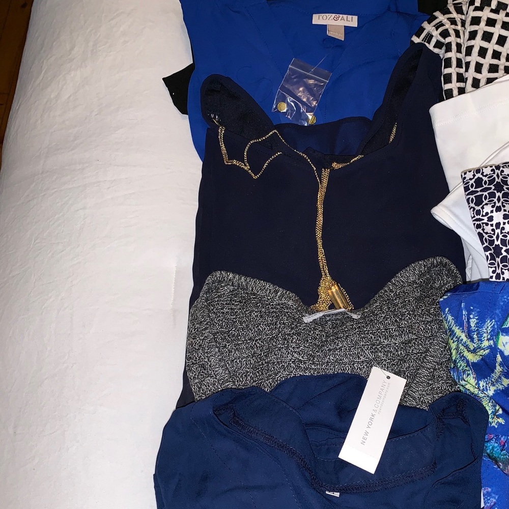 Clothes - Picture 4 of 4